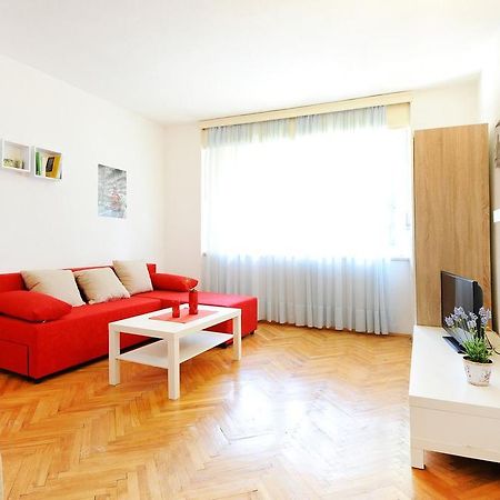 Split Central Lovely Flat Rum bild
