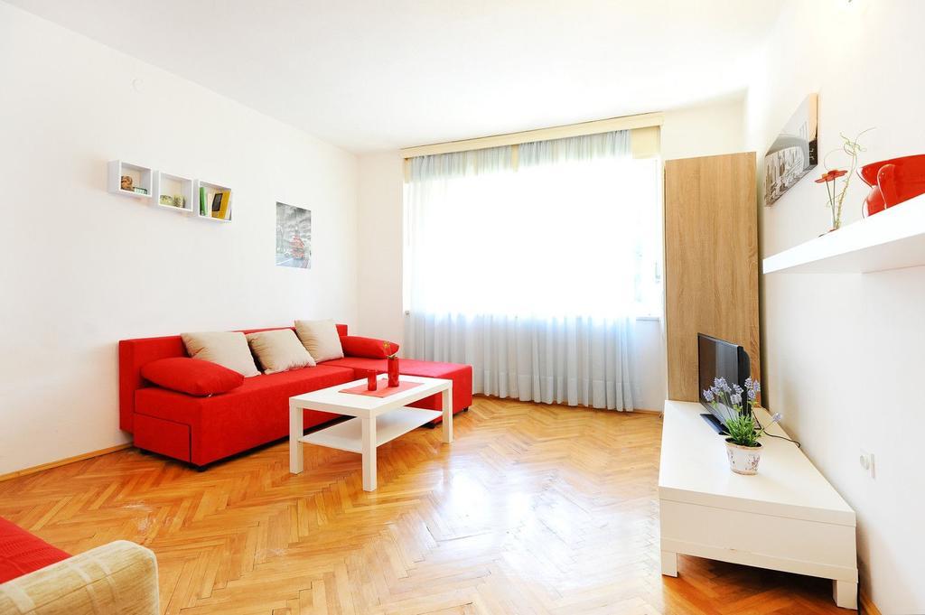 Split Central Lovely Flat Rum bild