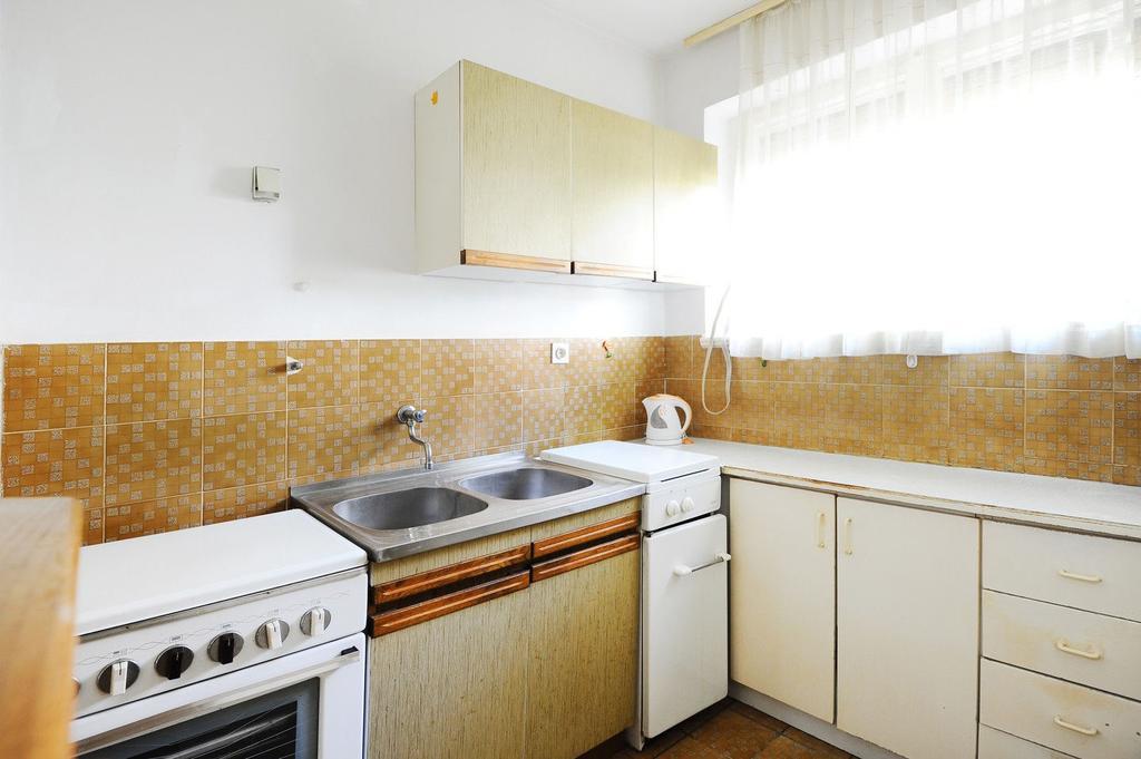 Split Central Lovely Flat Rum bild